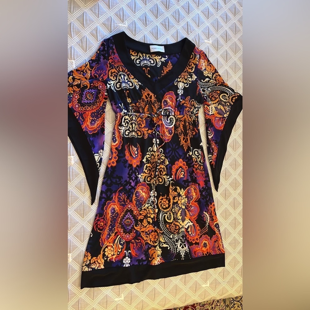 Ronni Nicole Multicolor Paisley Blouse